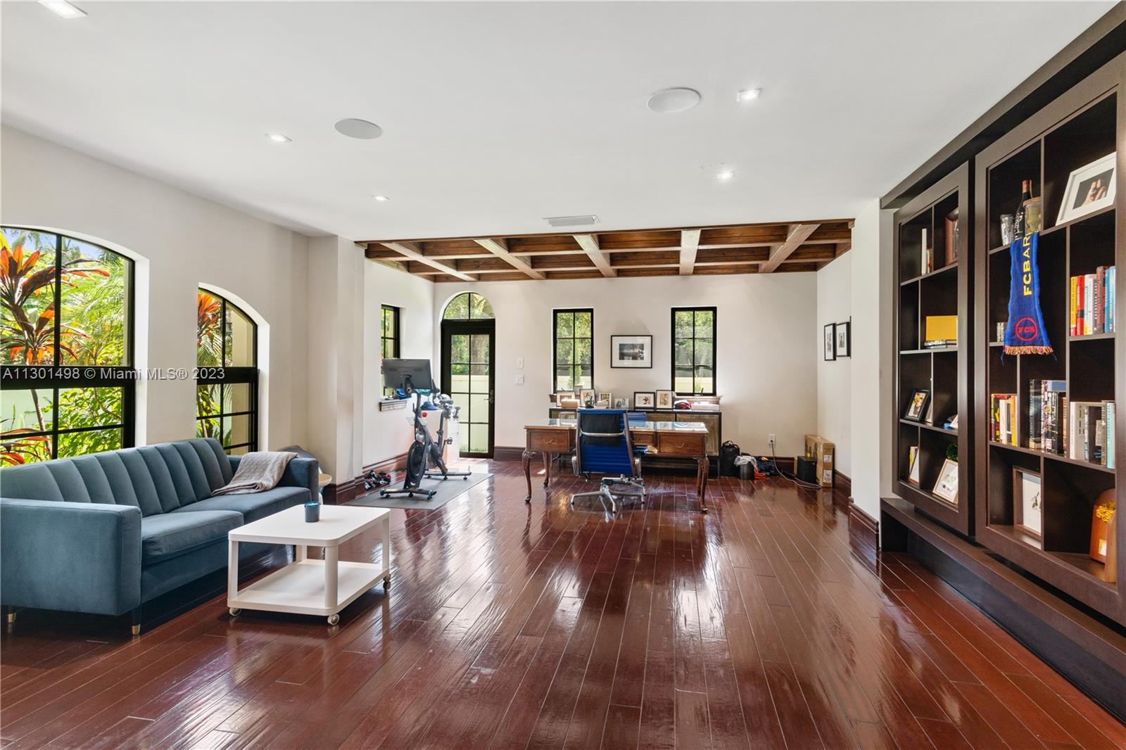 LINDEN ACRES - Residential