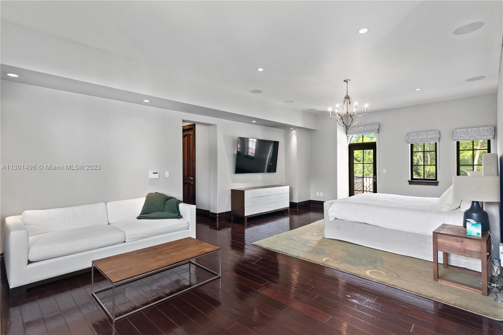 LINDEN ACRES - Residential