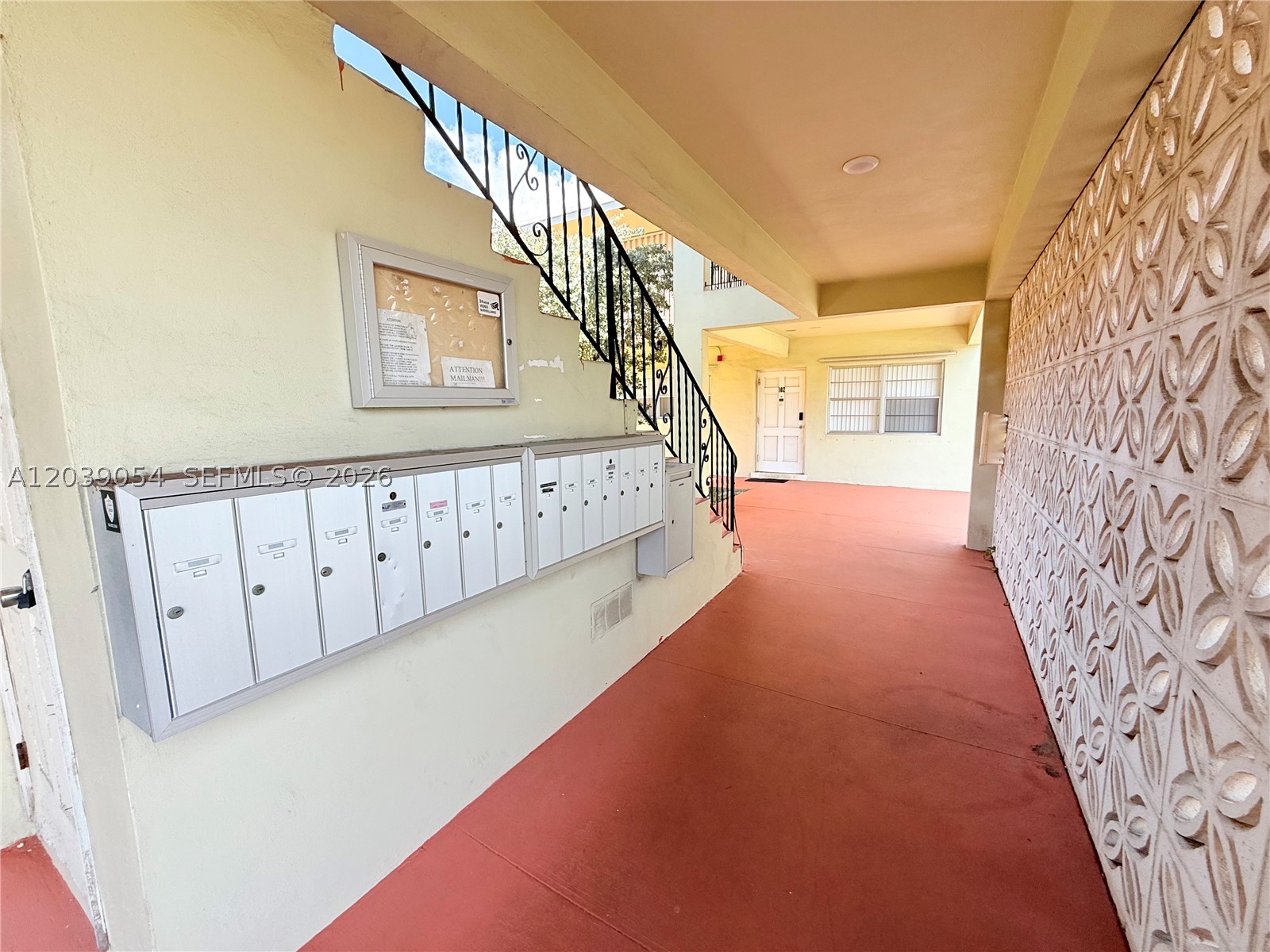 ROYAL TERRACE CONDOMINIUM - Residential