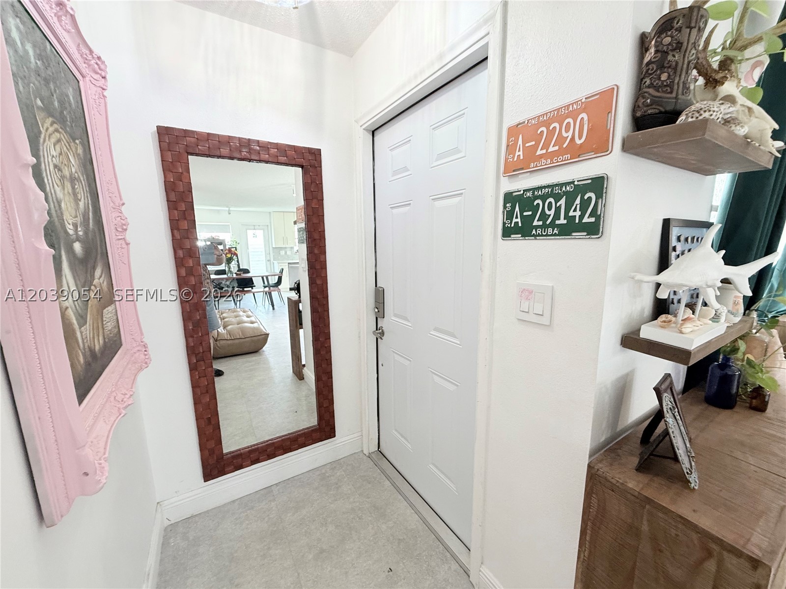 ROYAL TERRACE CONDOMINIUM - Residential