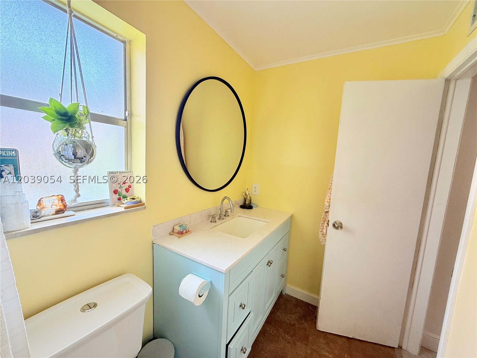 ROYAL TERRACE CONDOMINIUM - Residential