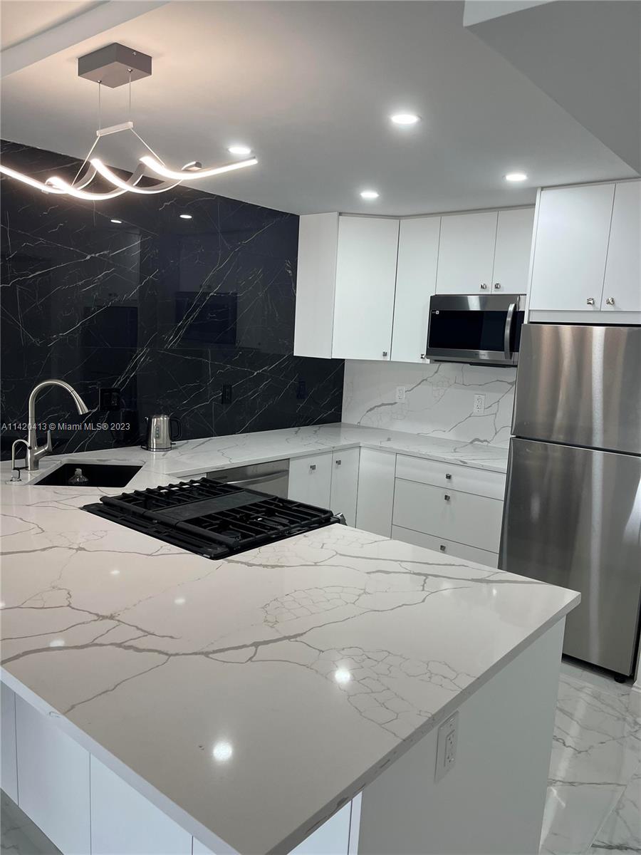 PARKER PLAZA CONDO ESTATE - Residential