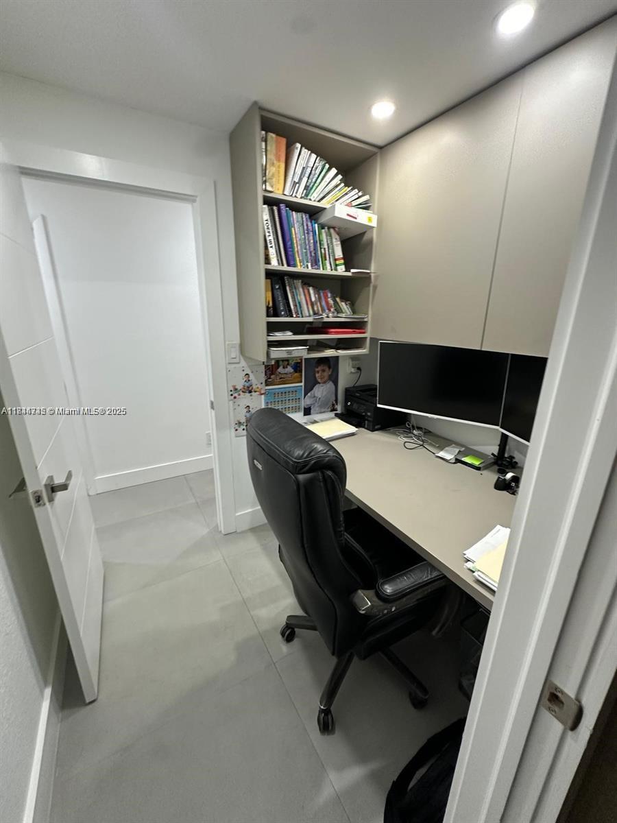 BONAVENTURE LAKES ADD 2 - Residential Lease