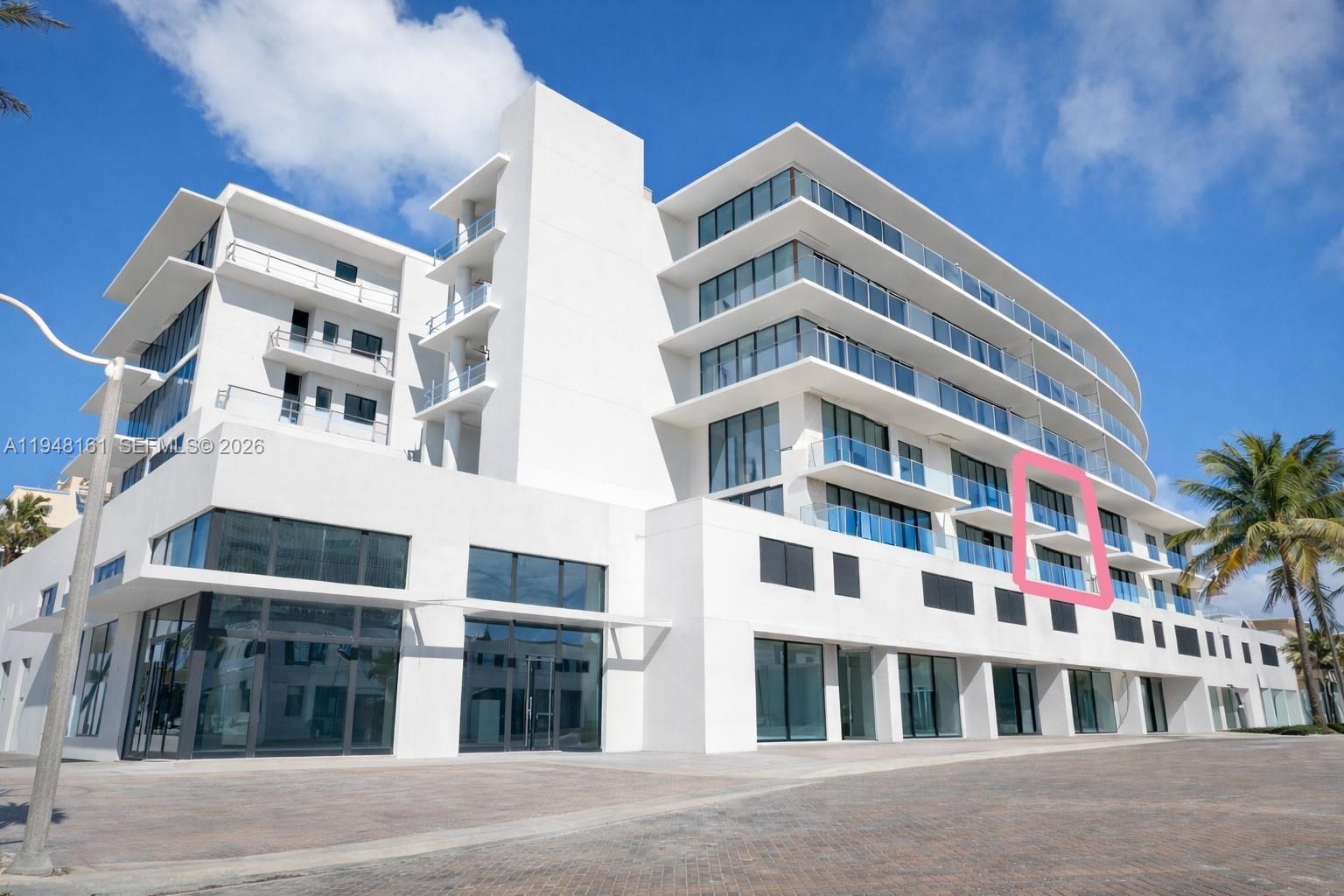 Eturna Residences - Residential