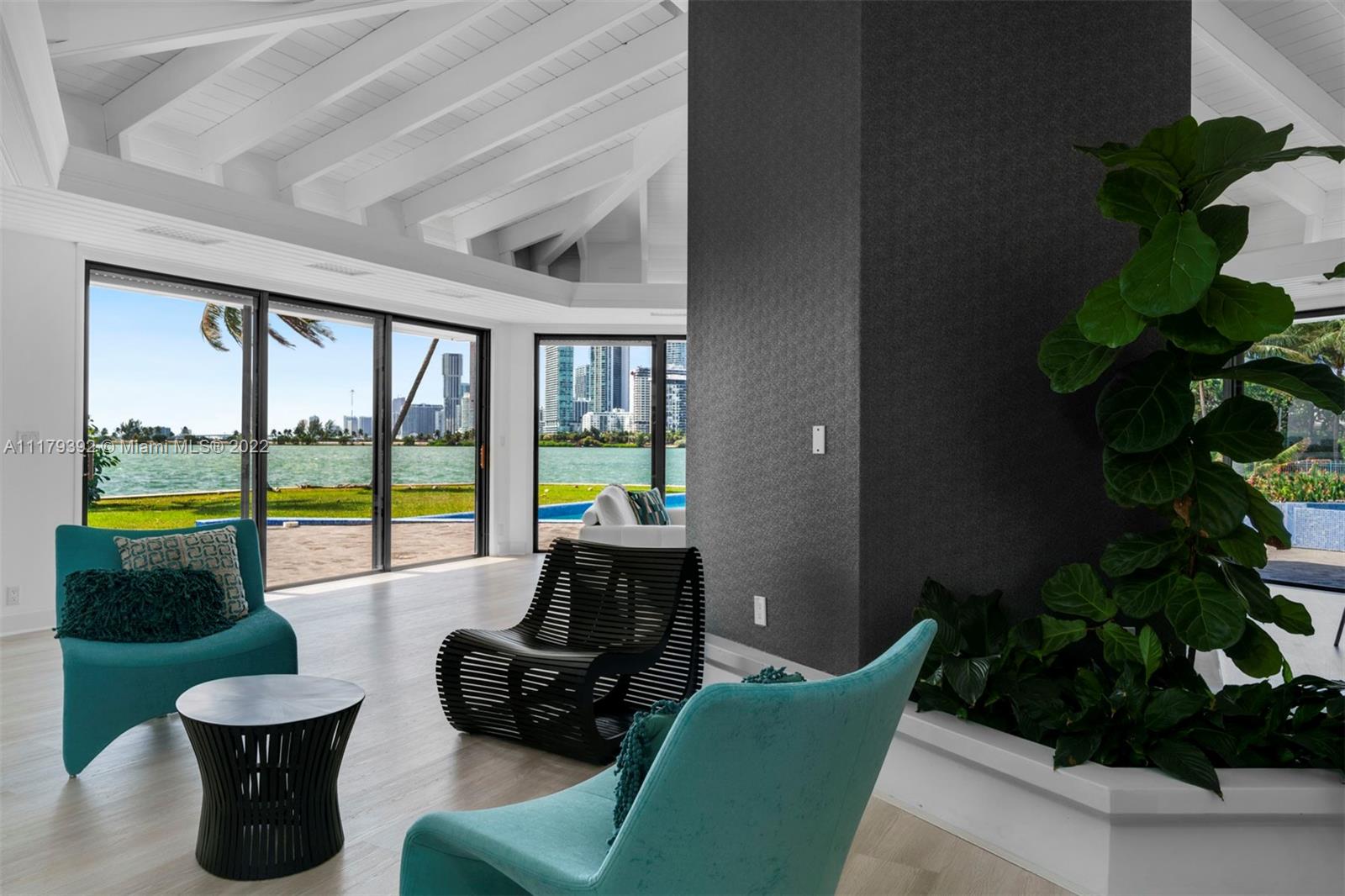 BAY POINT - Residential