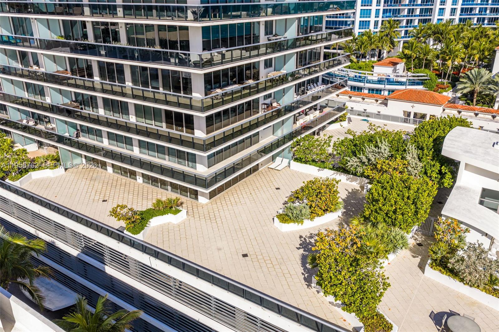 MEI CONDO - Residential