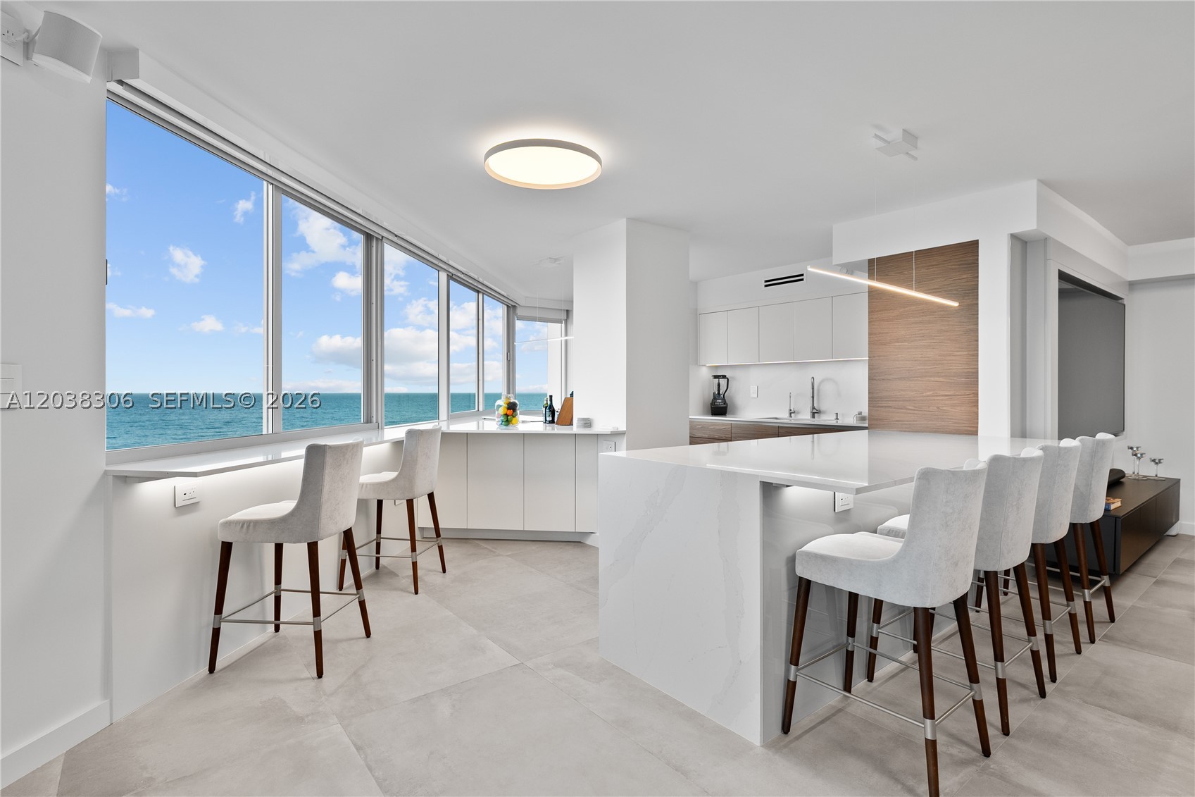 BURLEIGH HOUSE CONDO - Residential