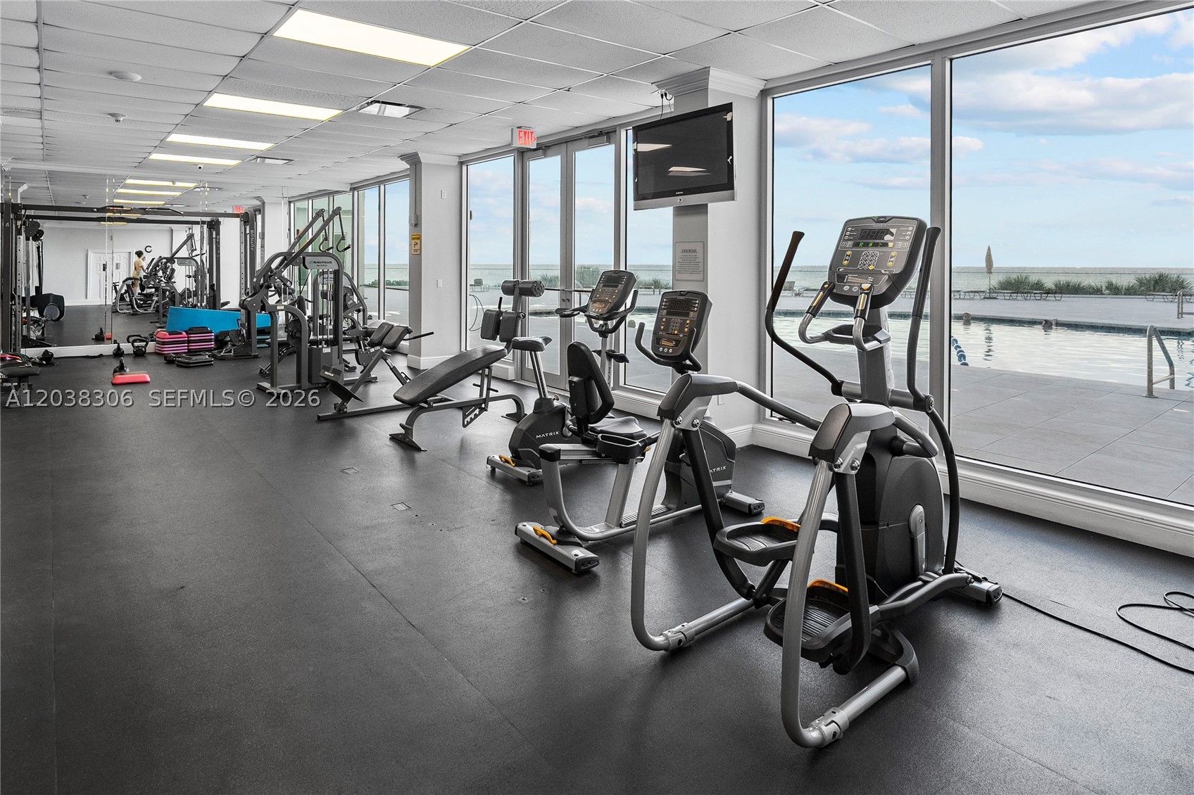 BURLEIGH HOUSE CONDO - Residential