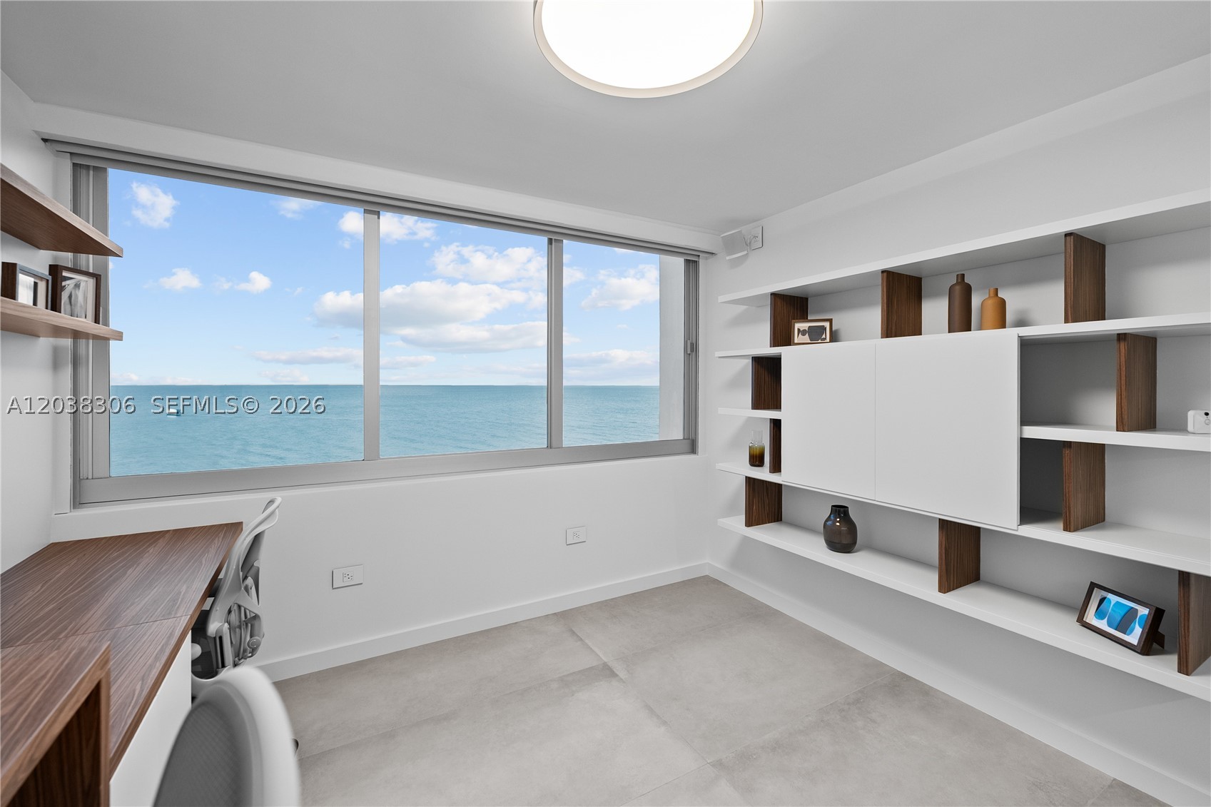 BURLEIGH HOUSE CONDO - Residential