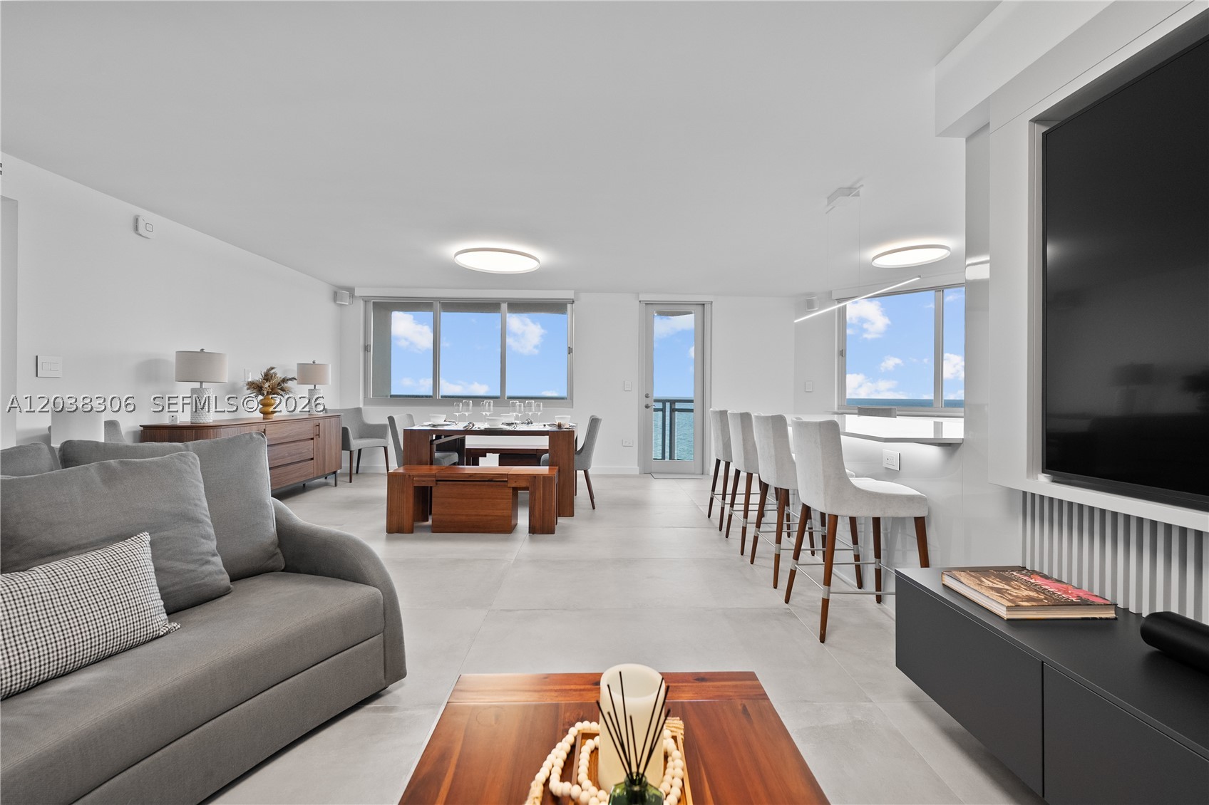 BURLEIGH HOUSE CONDO - Residential