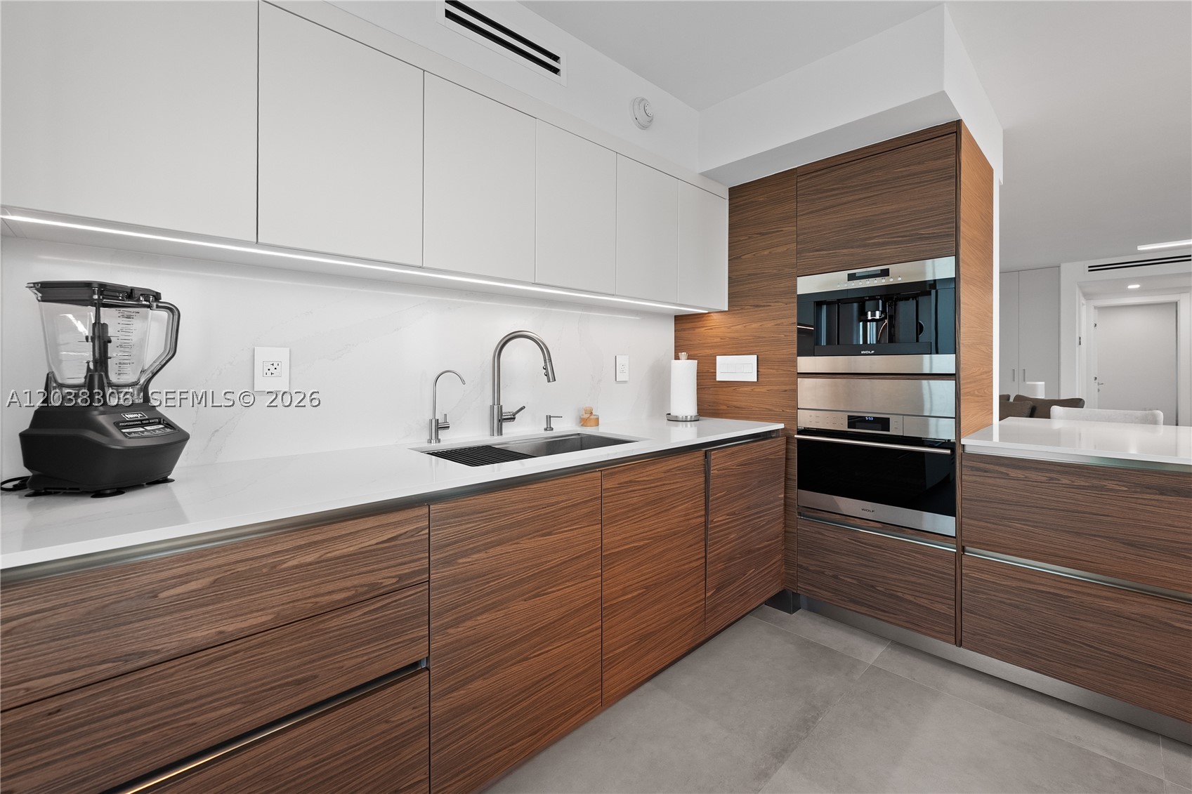 BURLEIGH HOUSE CONDO - Residential