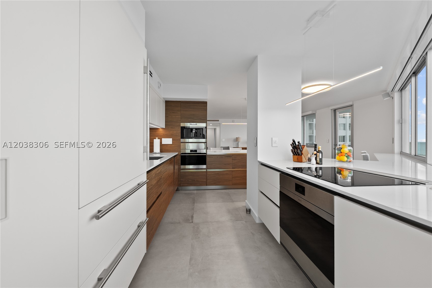 BURLEIGH HOUSE CONDO - Residential
