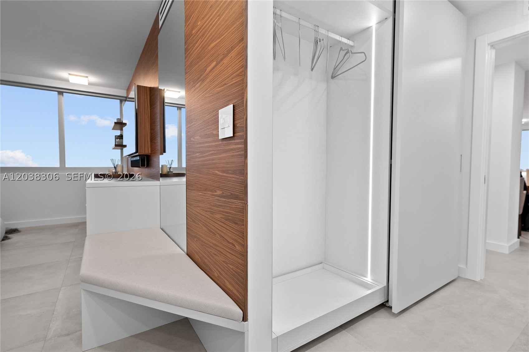 BURLEIGH HOUSE CONDO - Residential