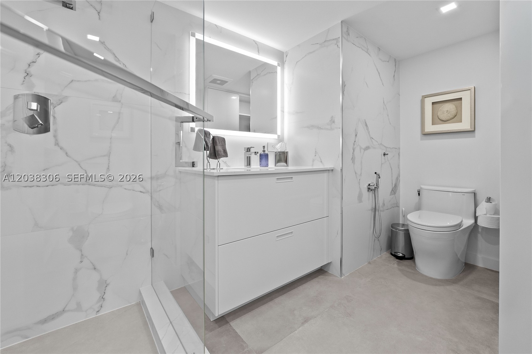 BURLEIGH HOUSE CONDO - Residential