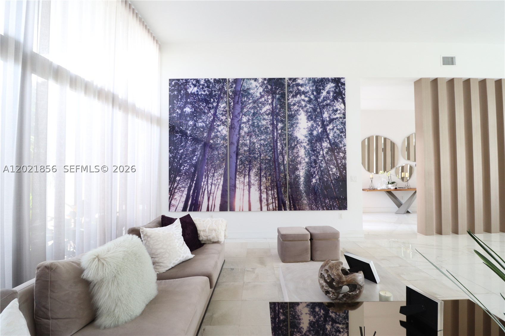 WESTON ESTATES. BOTANIKO - Residential
