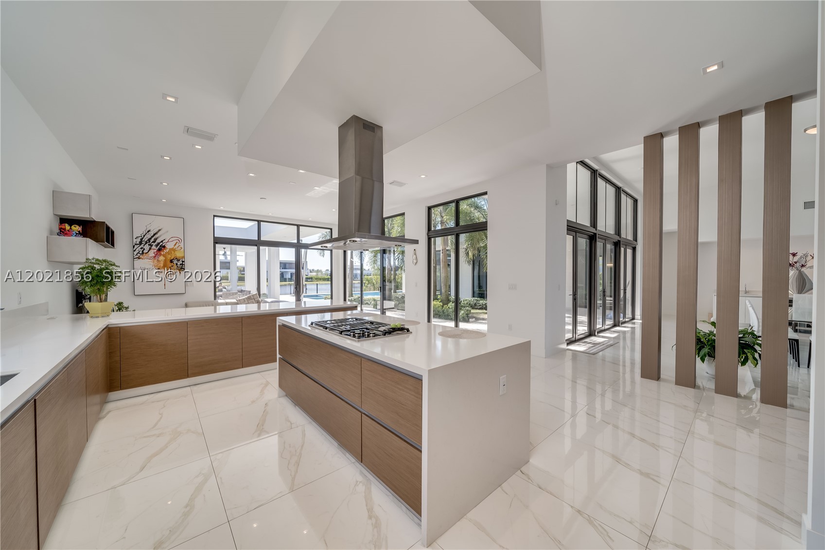 WESTON ESTATES. BOTANIKO - Residential