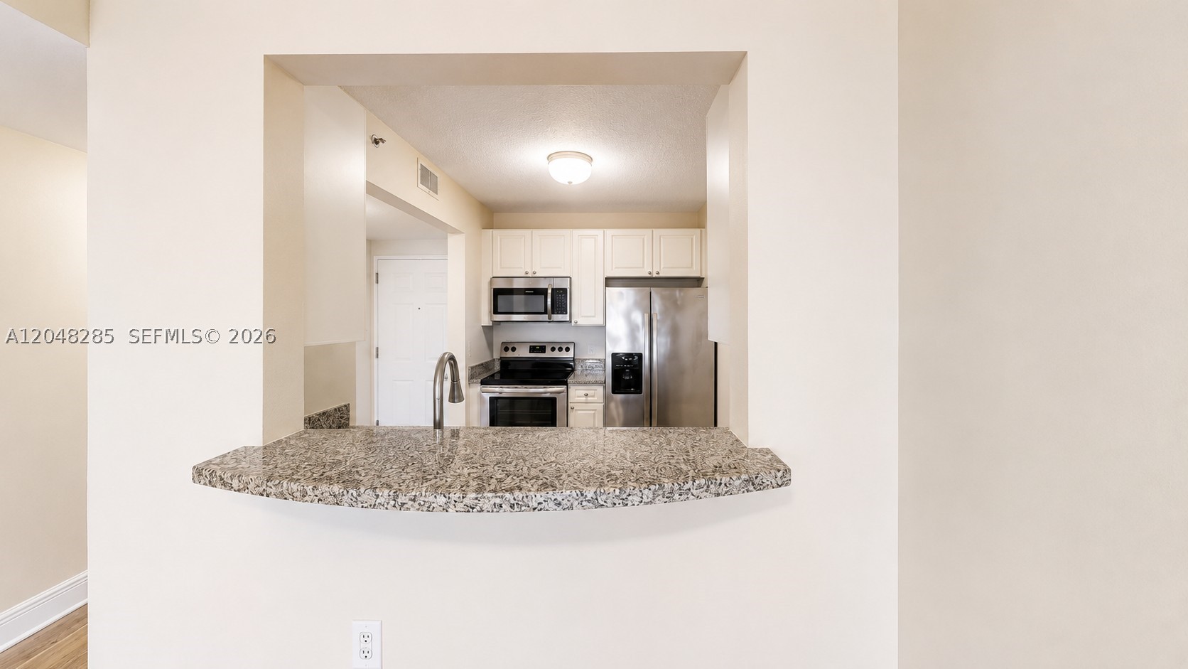 BRICKELL VISTA CONDO - Residential Lease