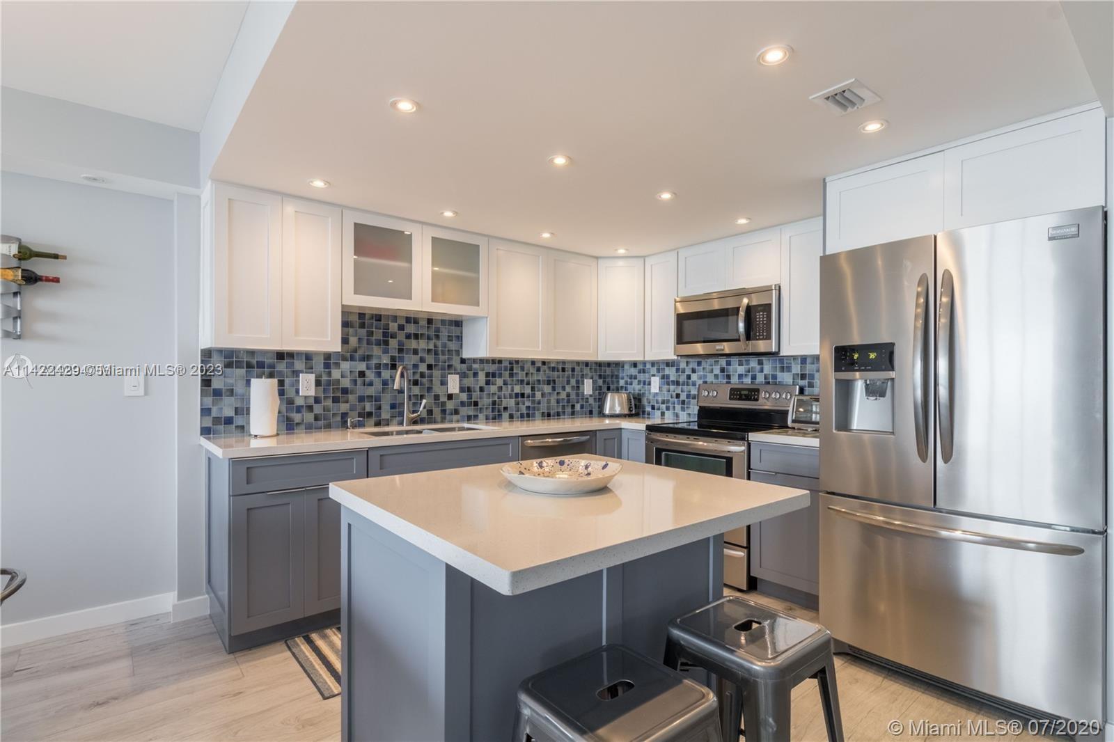 ARLEN BEACH CONDO - Residential Lease