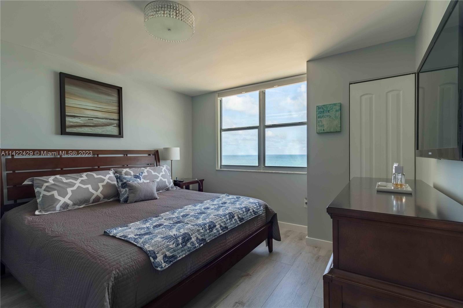 ARLEN BEACH CONDO - Residential Lease