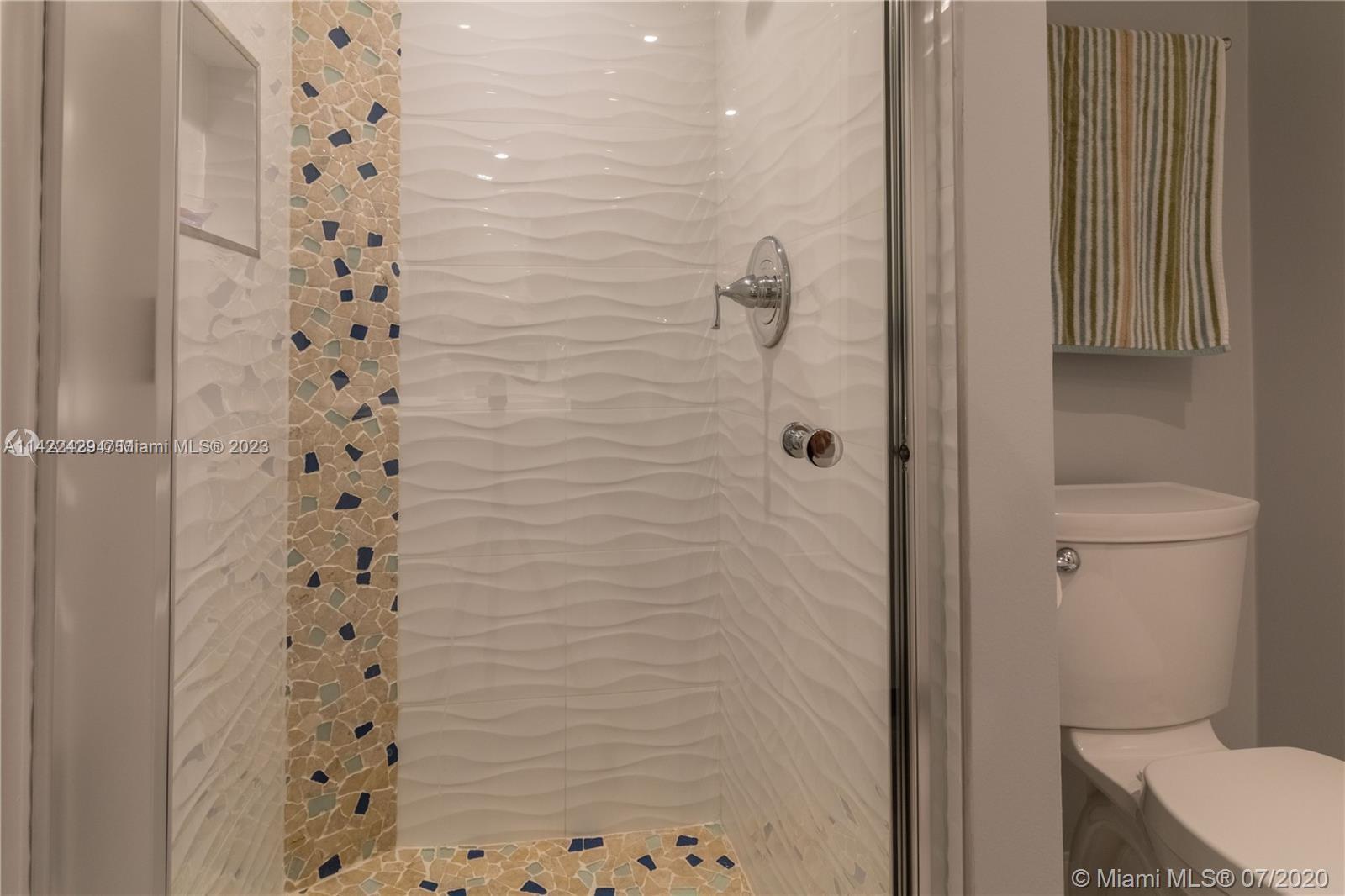 ARLEN BEACH CONDO - Residential Lease