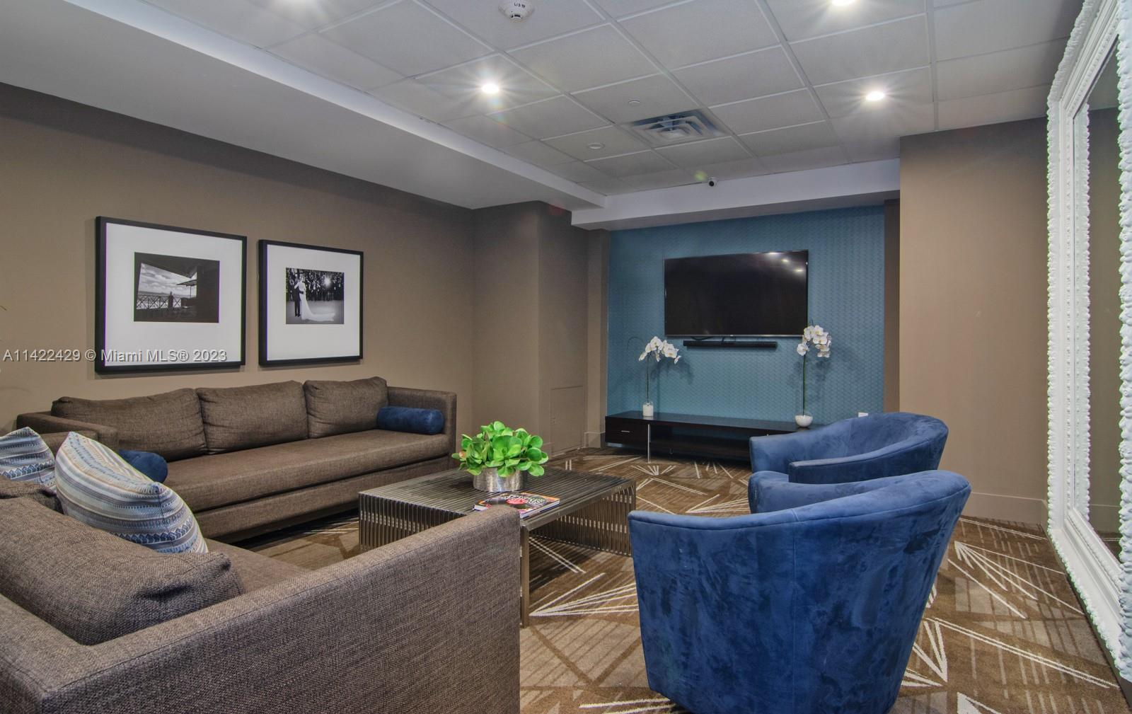 ARLEN BEACH CONDO - Residential Lease