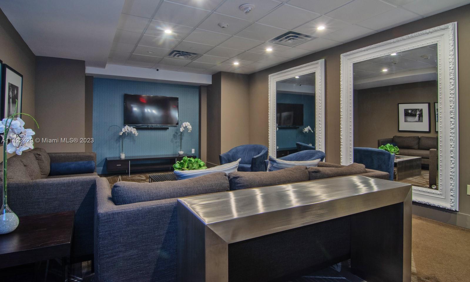 ARLEN BEACH CONDO - Residential Lease