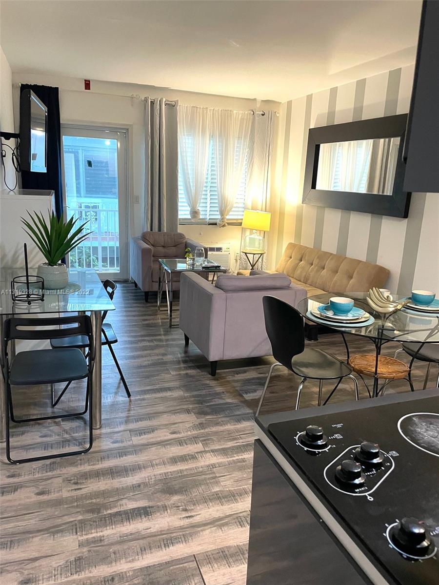 Cozy studio in the heart of South Beach converted in 1 bed/1bath. Wood floor, easy and convenient access to stores, ocean ans school. ASSIGNED parking space. FULLY furnished. No Short-term rentals.