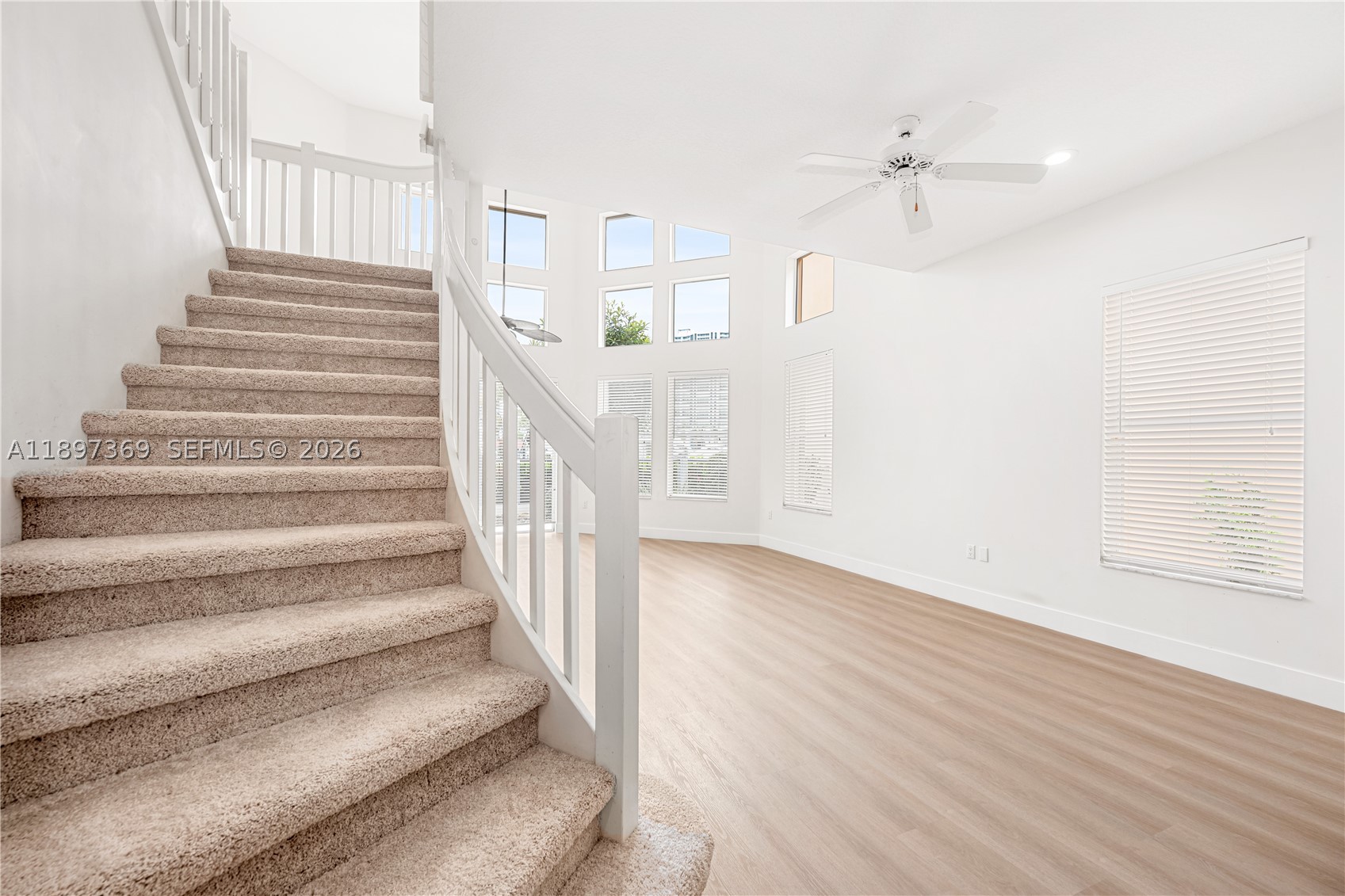 ISLAND WAY - Residential
