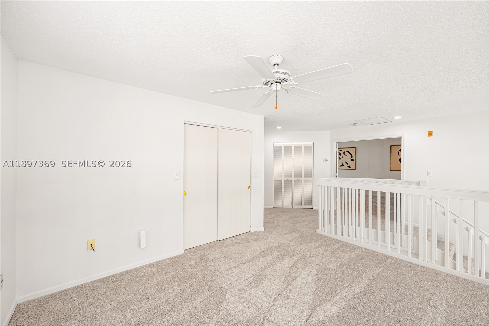 ISLAND WAY - Residential