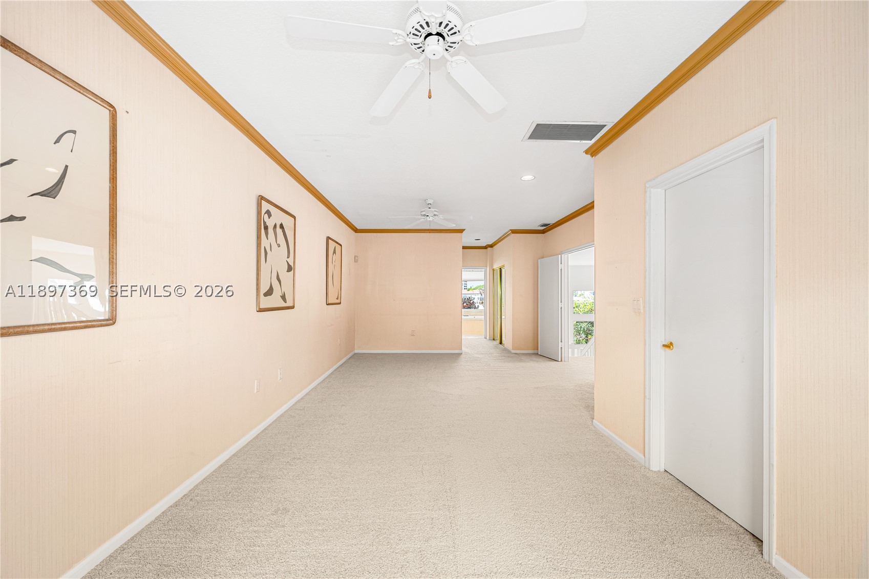 ISLAND WAY - Residential