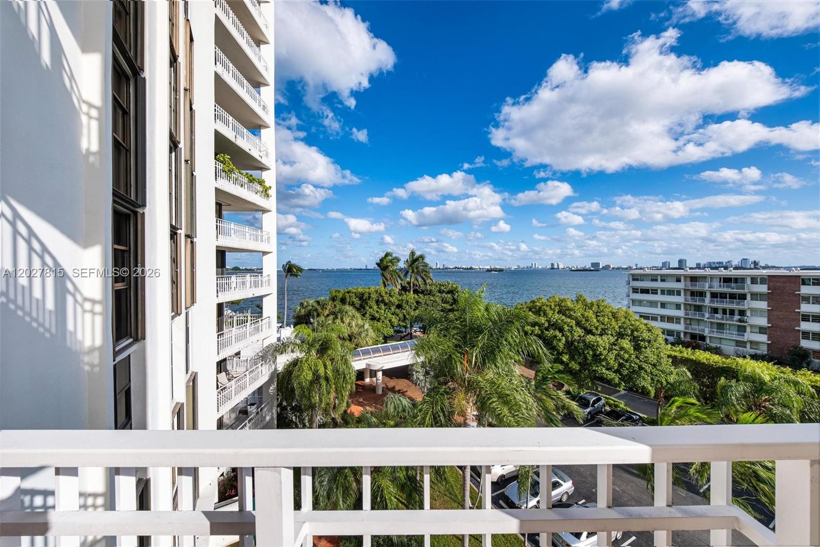 THE TOWERS OF QUAYSIDE CO - Residential