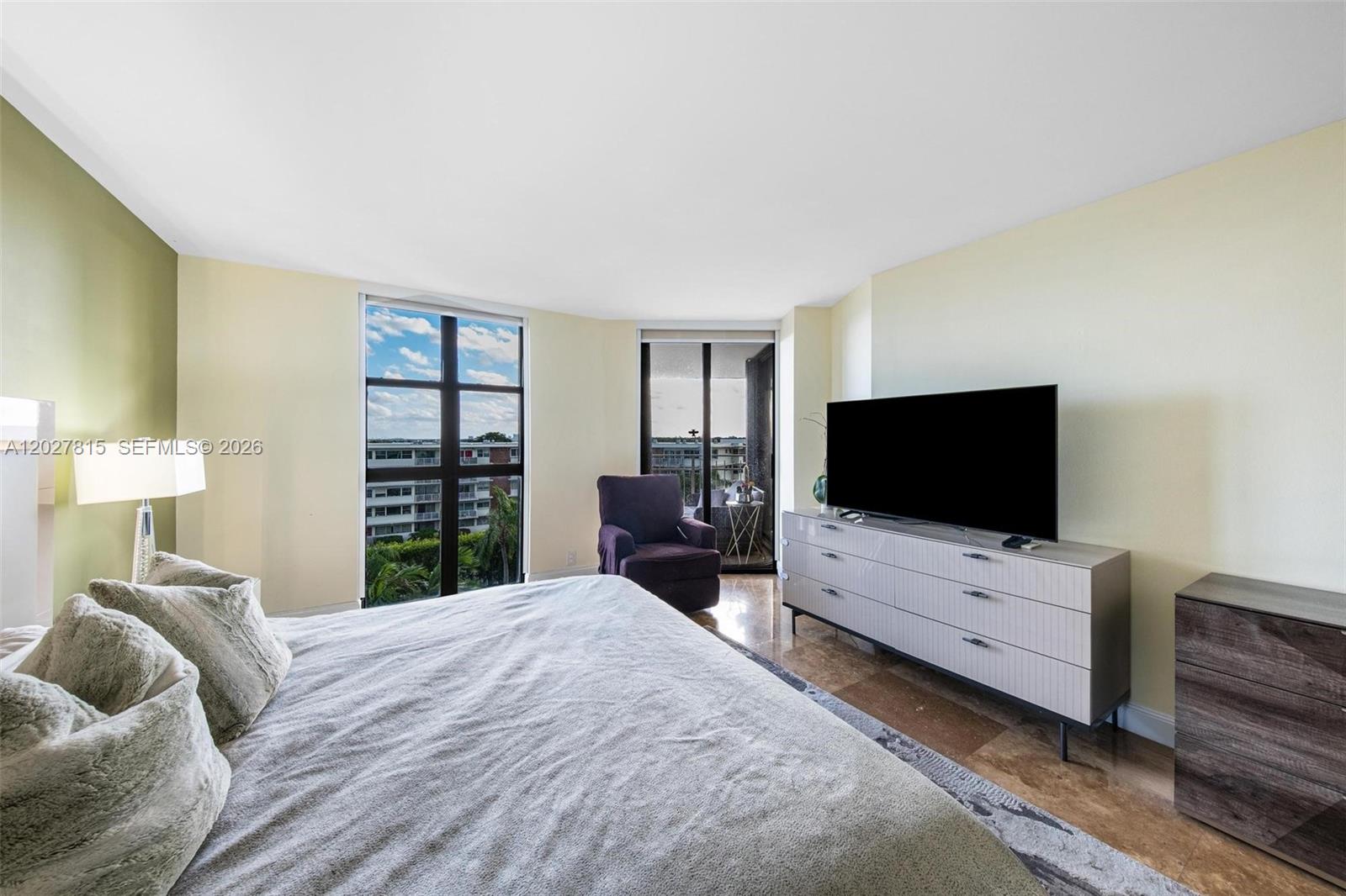 THE TOWERS OF QUAYSIDE CO - Residential