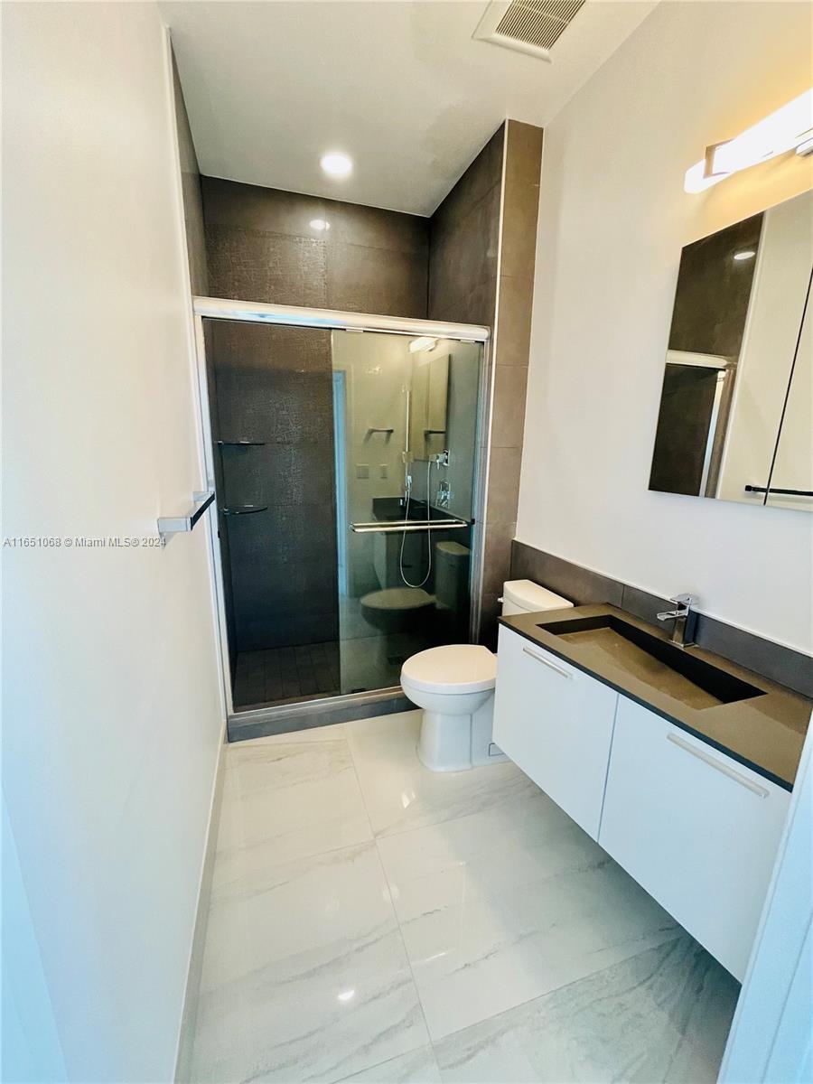 ONE MIAMI EAST CONDO - Residential Lease