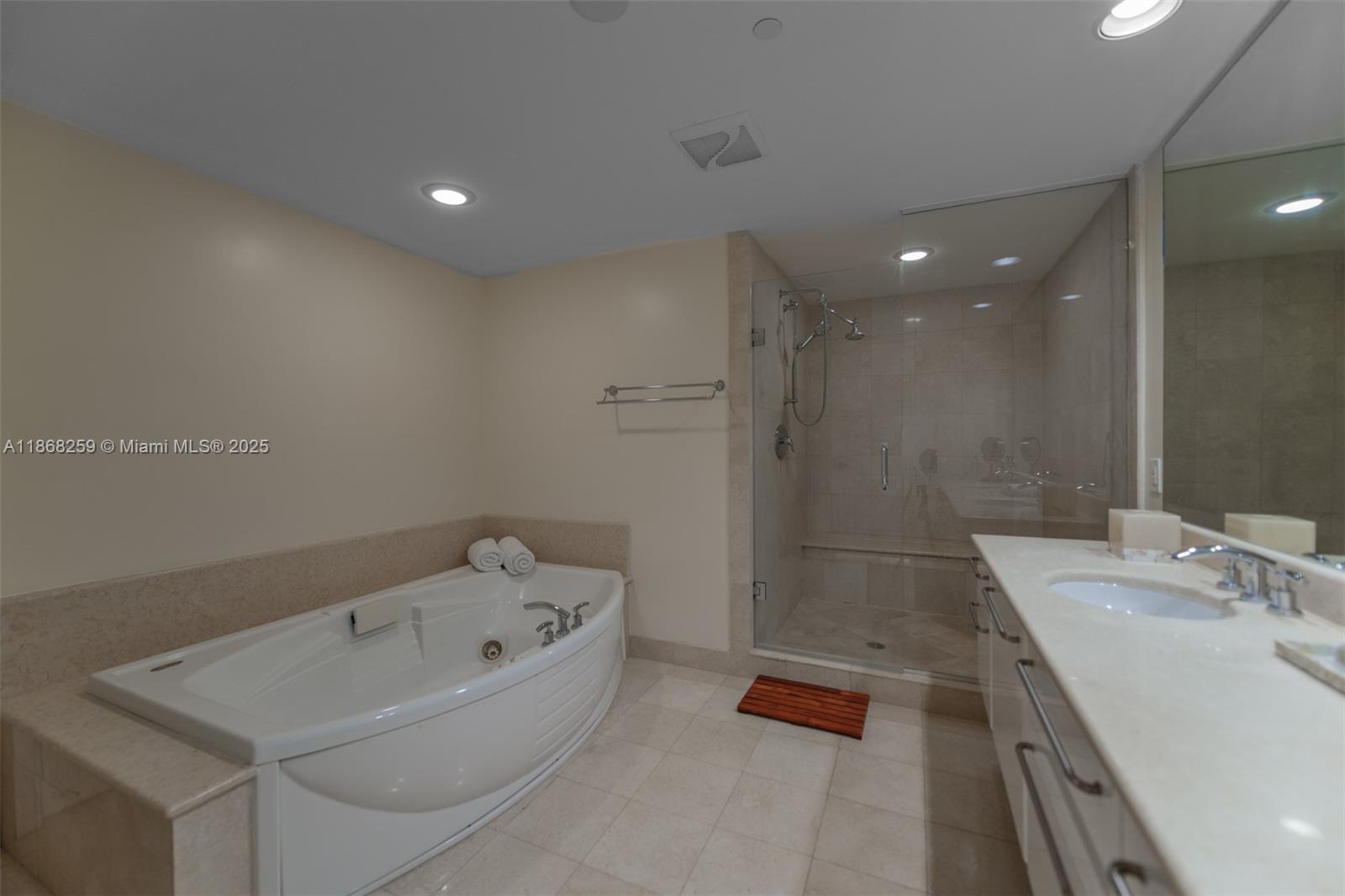 OCEAN PALMS CONDO - Residential