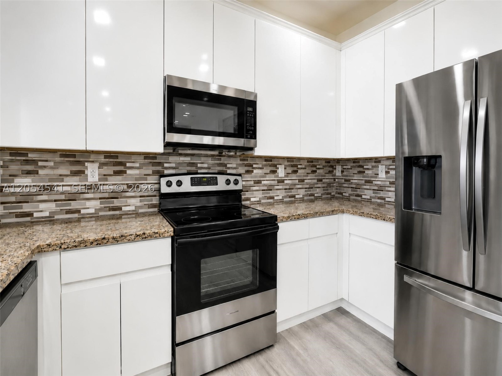 DORAL ISLES ST CROIX AMEN - Residential Lease