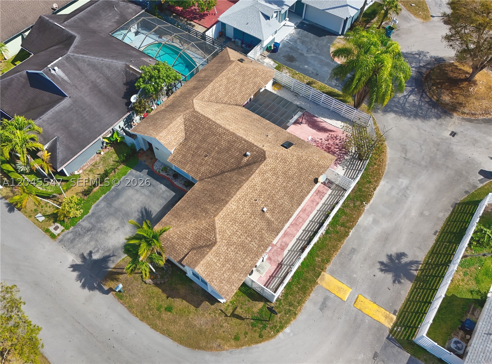 ROYAL GLEN - Residential