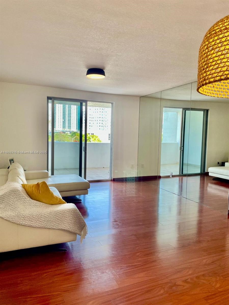 HAVANA LOFTS CONDO - Residential Lease