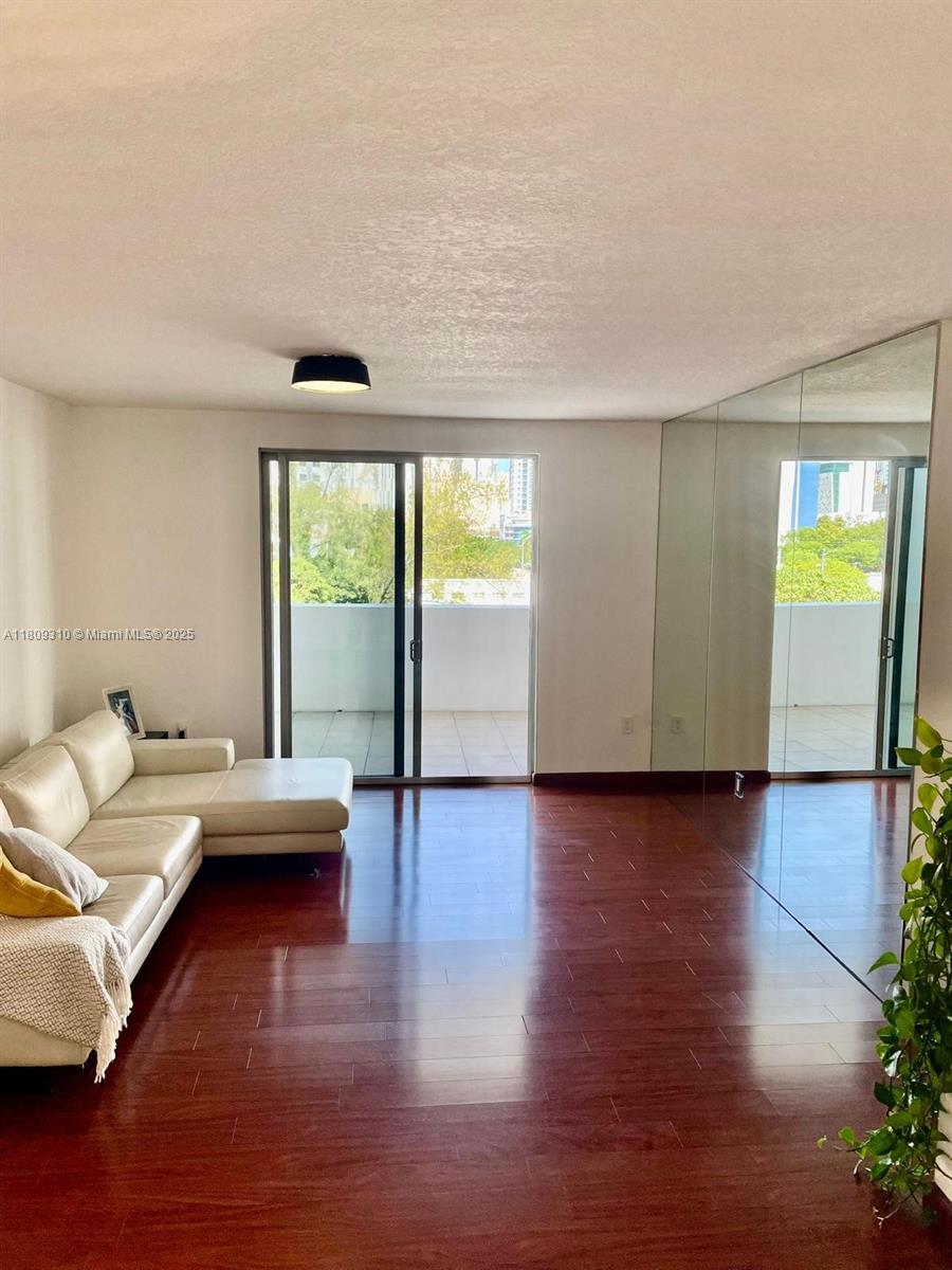 HAVANA LOFTS CONDO - Residential Lease