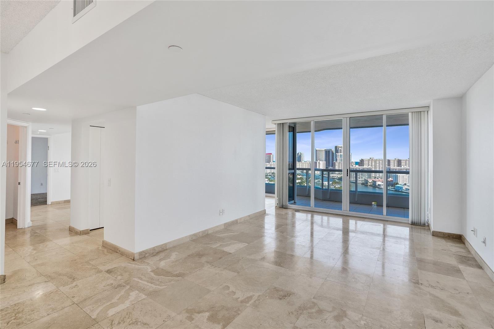 NORTH TOWER AT THE POINT - Residential