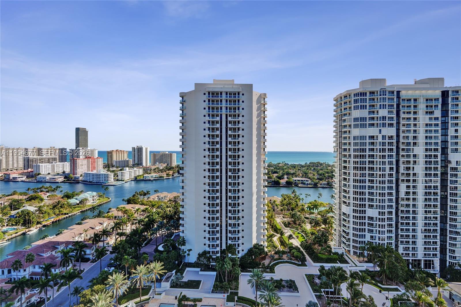 NORTH TOWER AT THE POINT - Residential