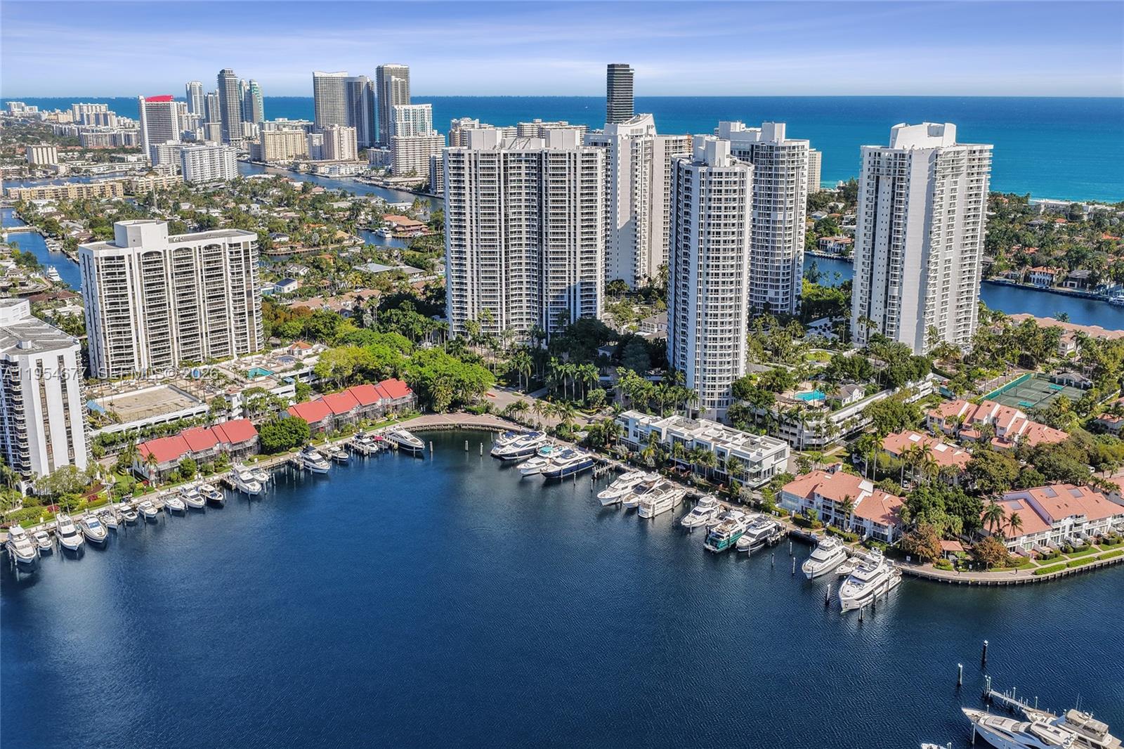NORTH TOWER AT THE POINT - Residential