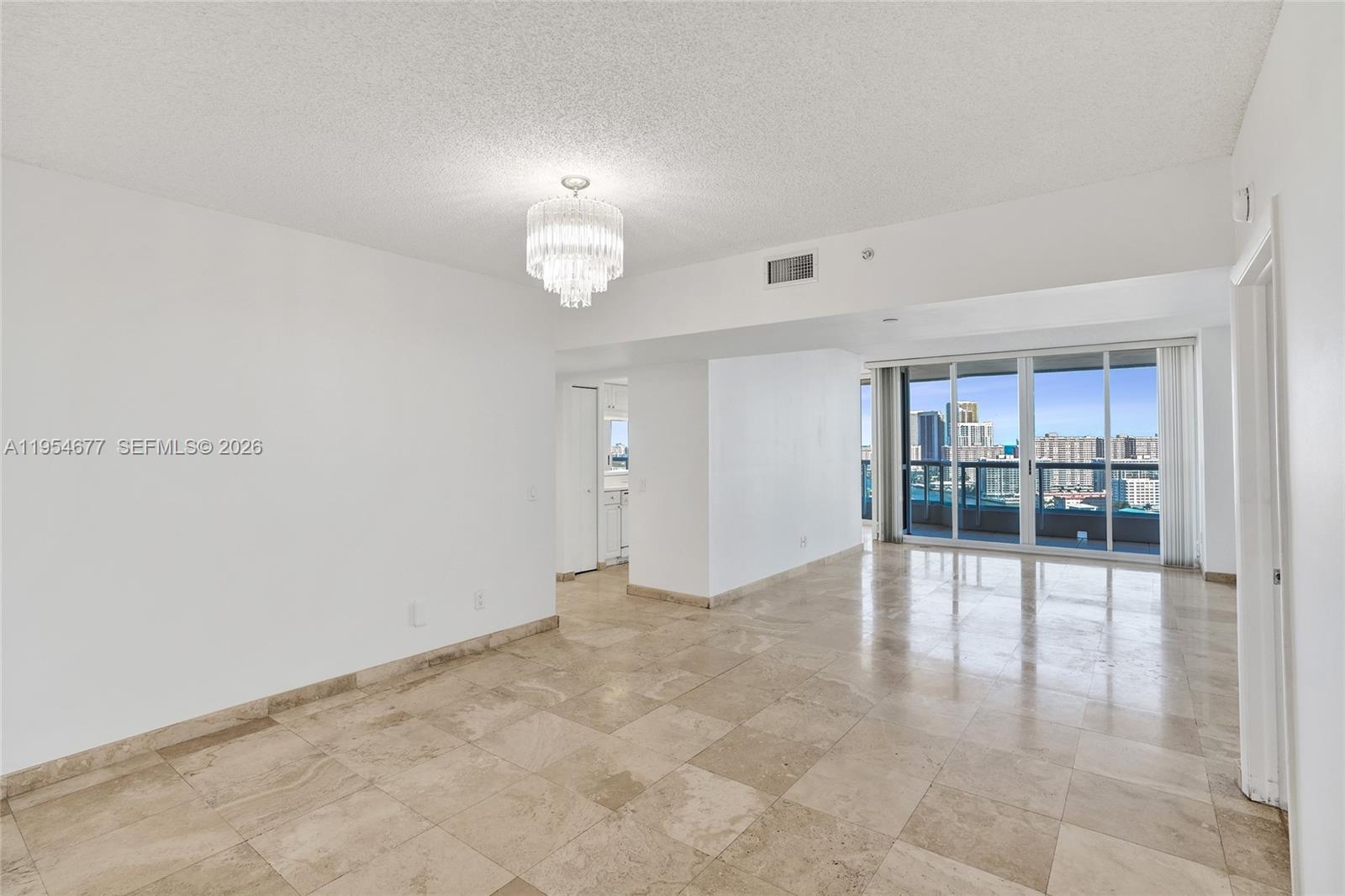 NORTH TOWER AT THE POINT - Residential