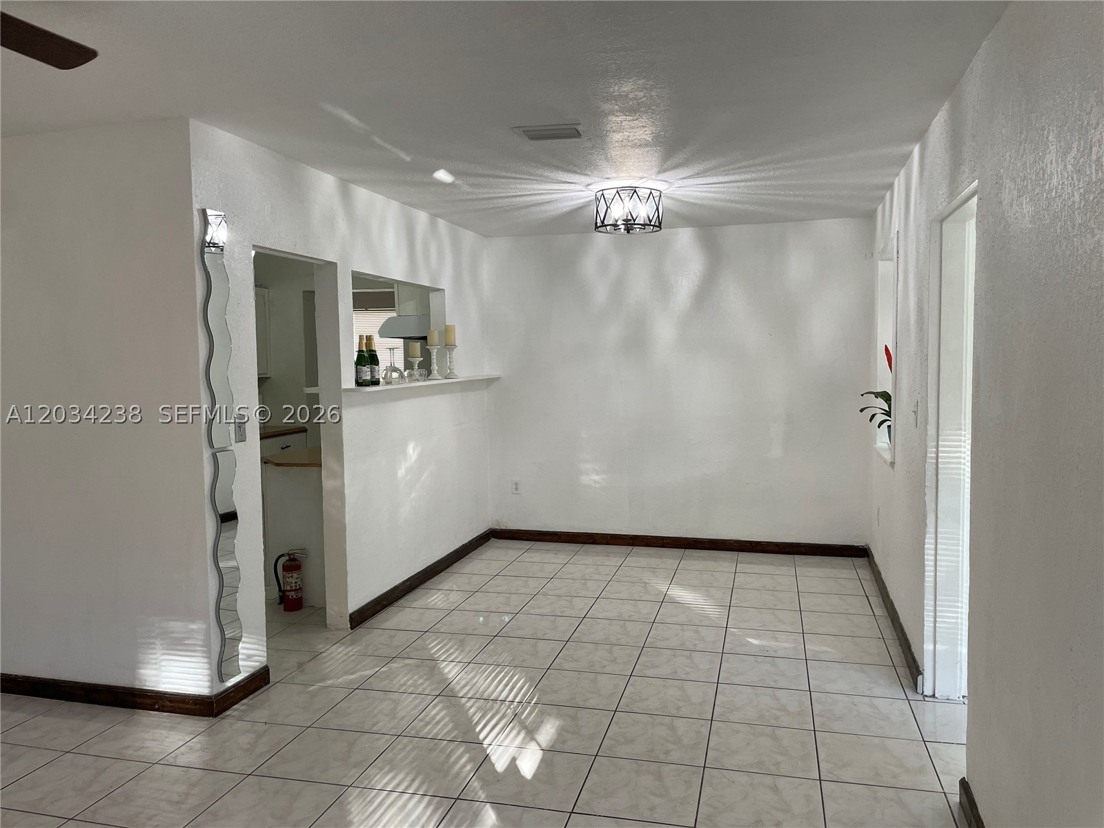 DE HEDOUVILLES SUB - Residential Lease