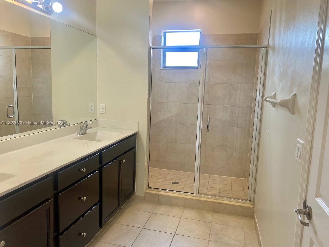 COCO PALM ESTATES - Residential Lease