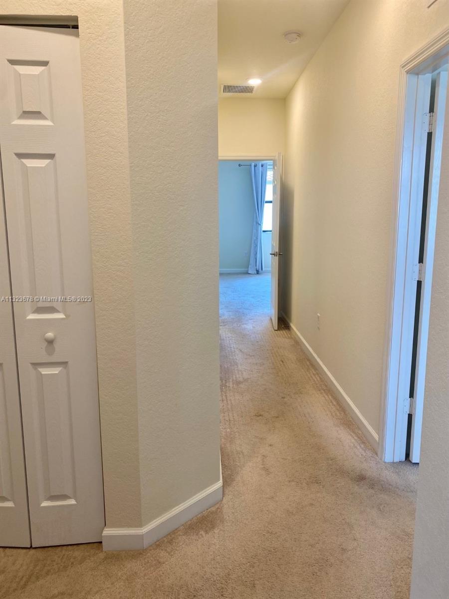 COCO PALM ESTATES - Residential Lease