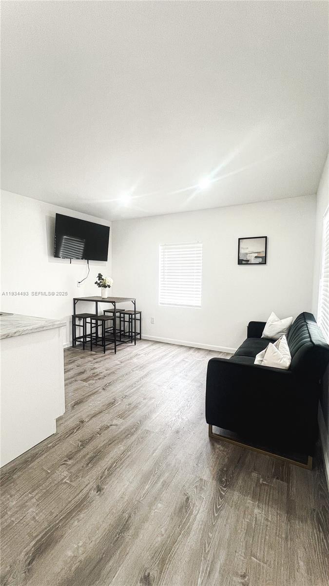 Fully furnished, newly constructed apartment available for rent. This modern unit offers a comfortable living space with quality finishes throughout. Managed by a friendly and responsible landlord.
