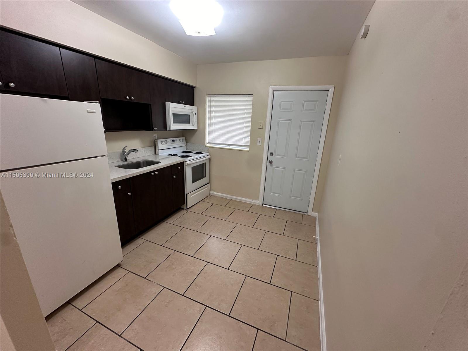 FLORAL PARK 1ST AMD PL - Residential Lease