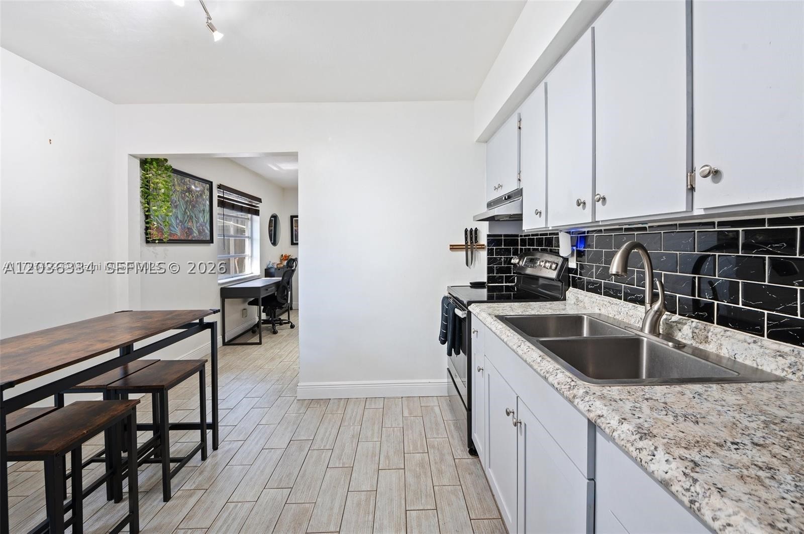 REED LAND CO - Residential Lease
