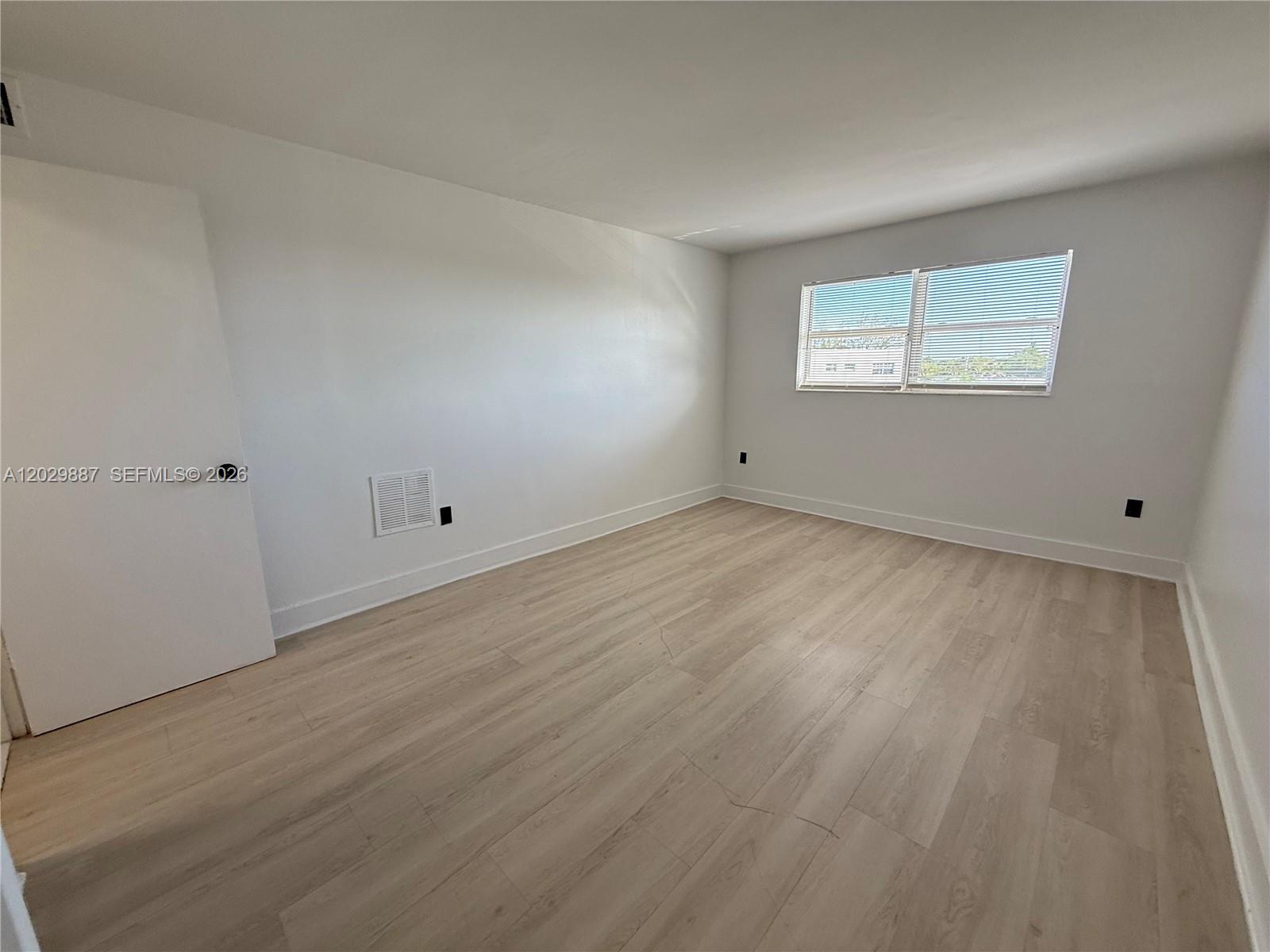 BISCAYNE PARK ESTATES - Residential Lease