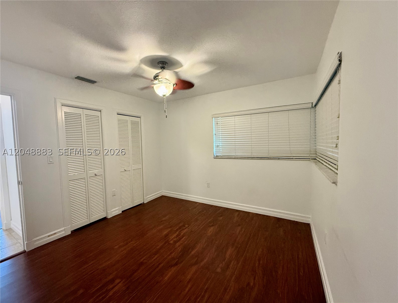 KENDALE COUNTRY CLUB ESTA - Residential Lease